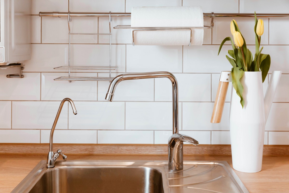 Why Do Kitchens Have Two Sinks?