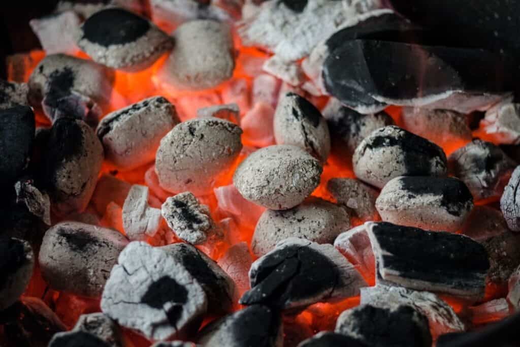 How To Keep a Charcoal Grill Lit!