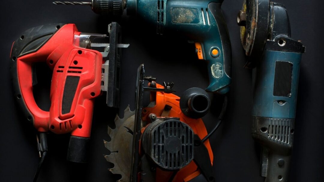 Does Lowe's Sell Milwaukee Tools?