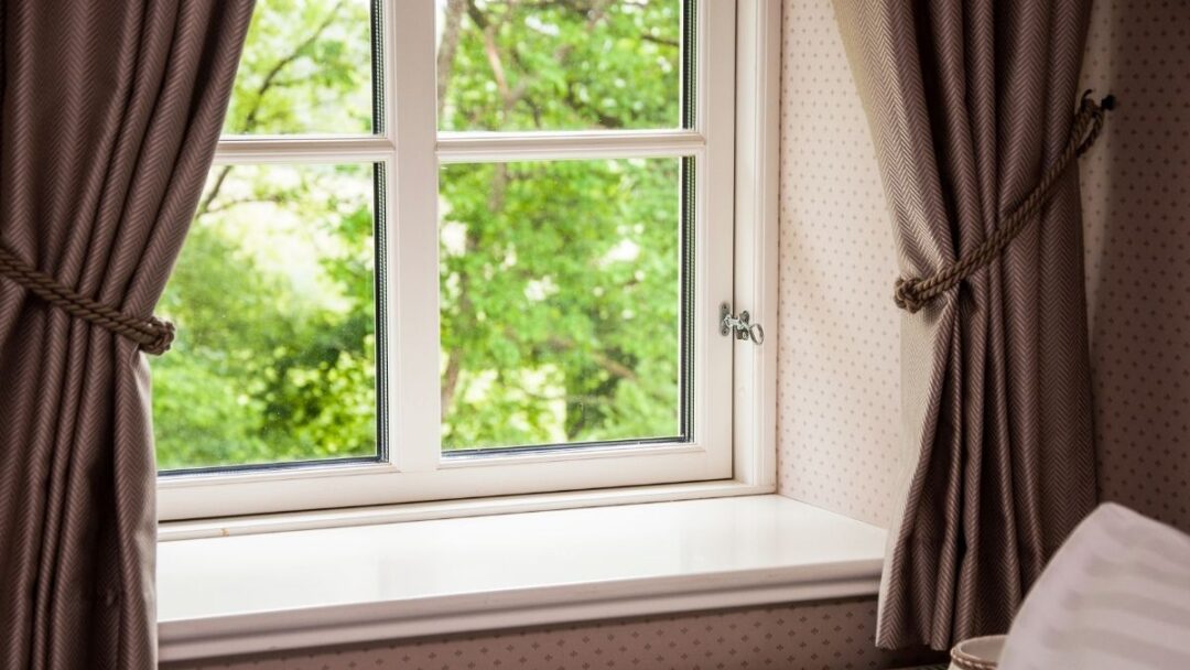 Where To Place Curtain Holdbacks