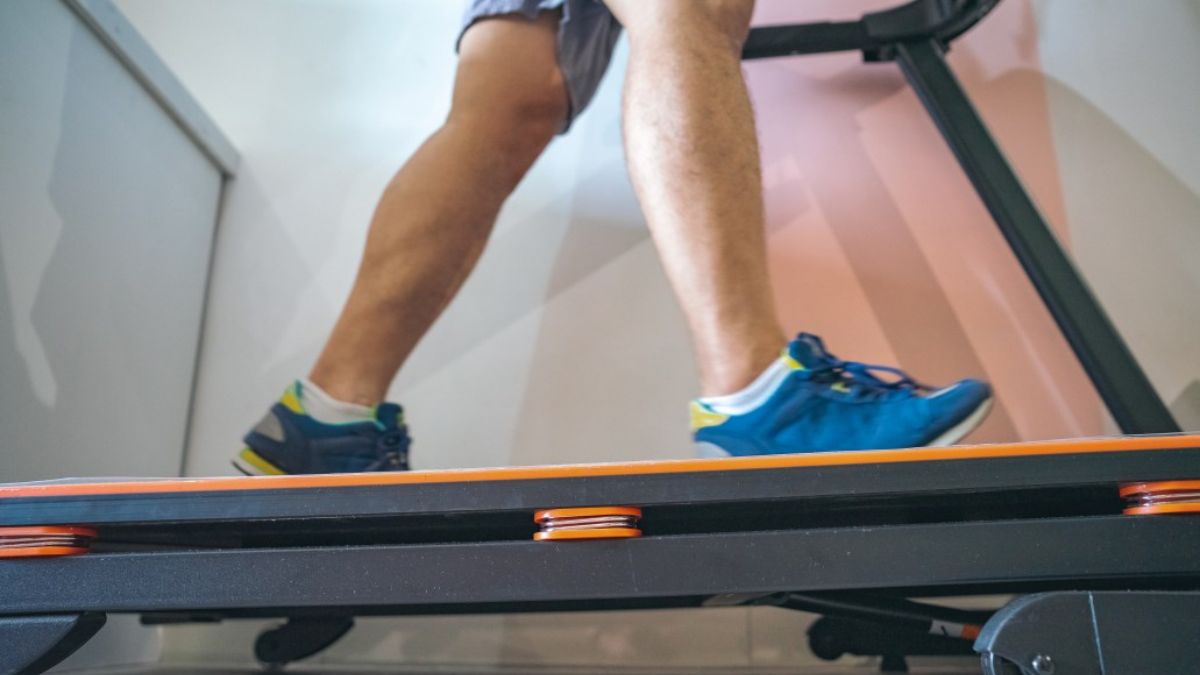 barefoot walking on treadmill