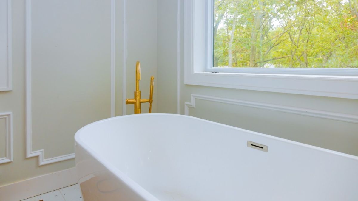 Do Soaking Tubs Have Heaters?