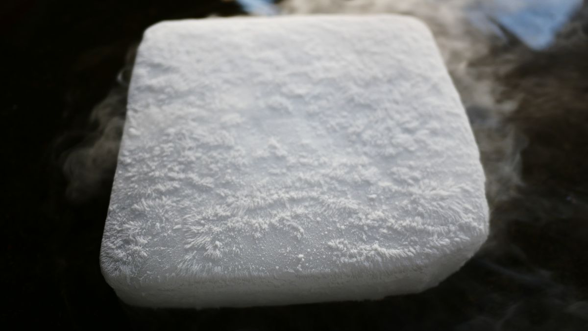 Can You Put Dry Ice In The Freezer?