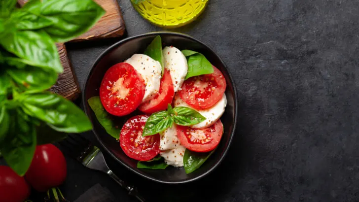 Tomato And Peach Caprese Salad