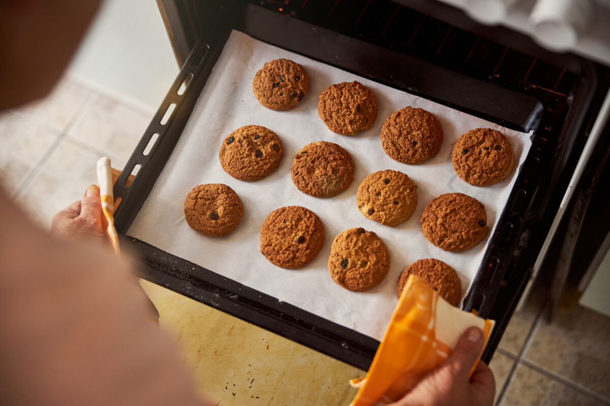 Are Baking Sheets Dishwasher Safe