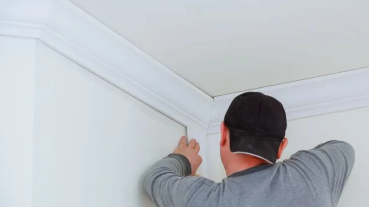 installing crown molding