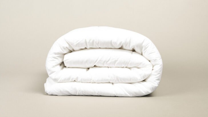 How Do Comforters And Duvets Differ From One Another?
