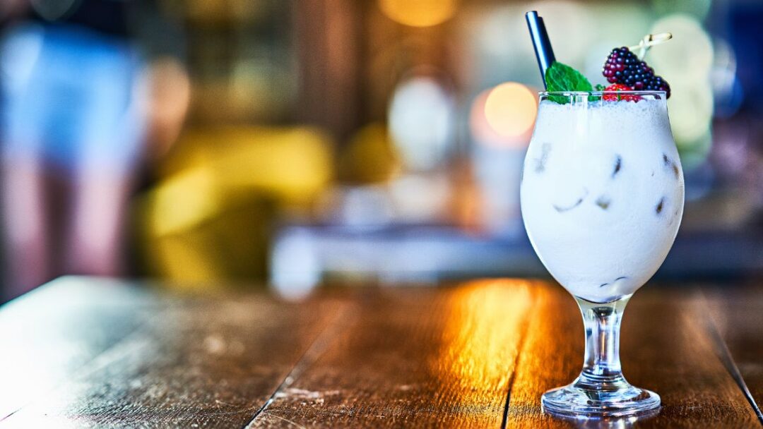 Are Wet Bars Still Popular? Exploring the Trend in Modern Home Design