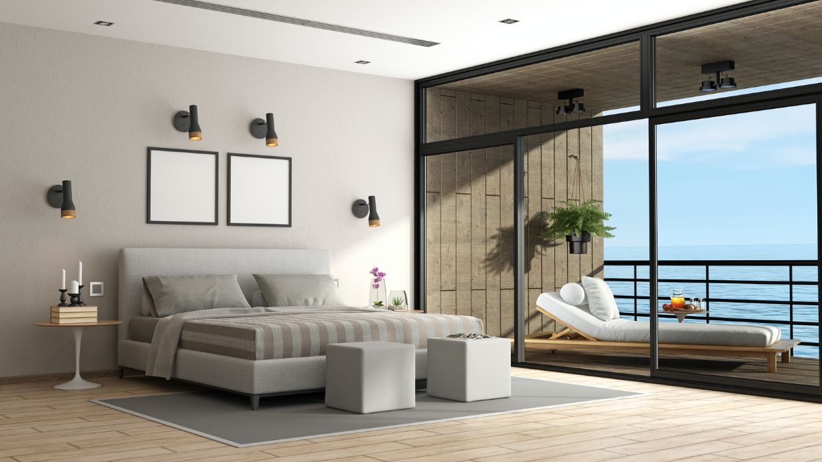 Should The Master Bedroom Be The Largest Bedroom In The House?