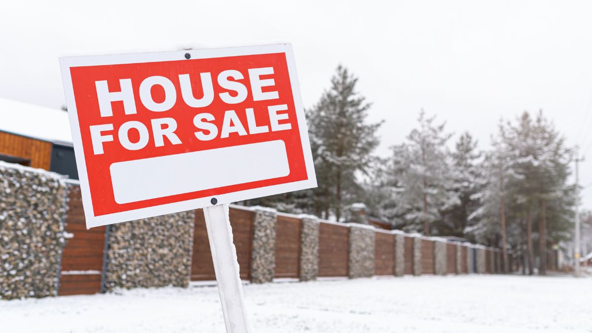 How Does The Size Of The Master Bedroom Affect The Resale Value Of a Home?